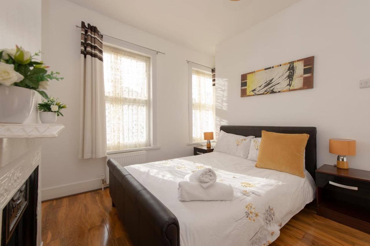 Fortified Home Rochester מראה חיצוני תמונה